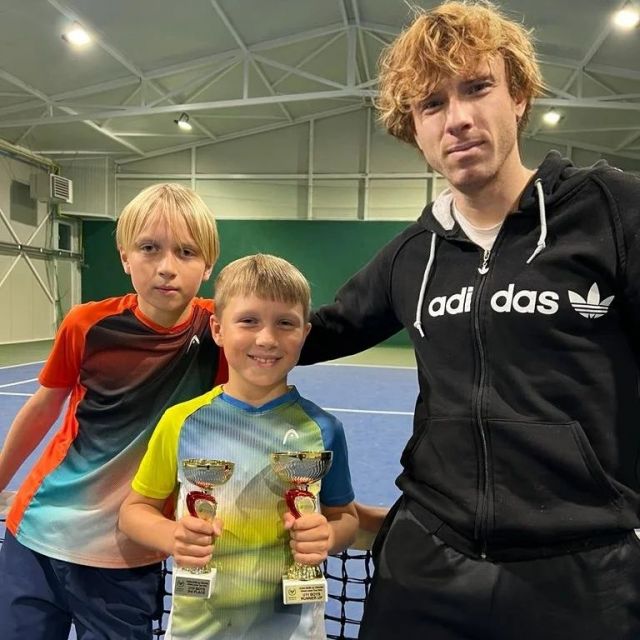 We congratulate Artyom on winning 2nd (under 11) and 3th (under 10) place in Dubai on @tenproglobaljuniortour

#juniortennis #itftennis #tenniseurope #nextgen #serbiatennis #tenniscamps #atptennis #tennislessons #tennisacademy #tennisforkids #tennistournament #tennistraining #tennis10srussia #tennislove #tennislife #tennisdubai